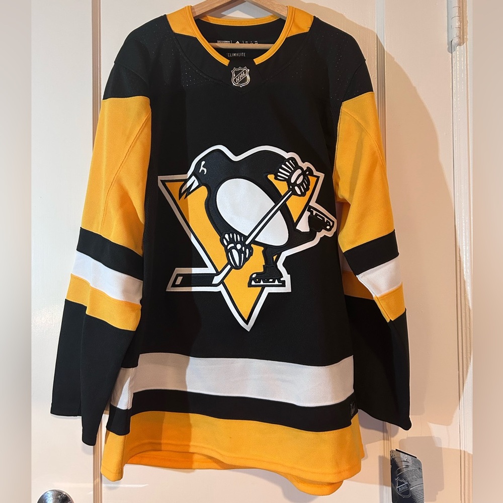 Pittsburgh Penguins Black Jersey Men's Size 50 NWT